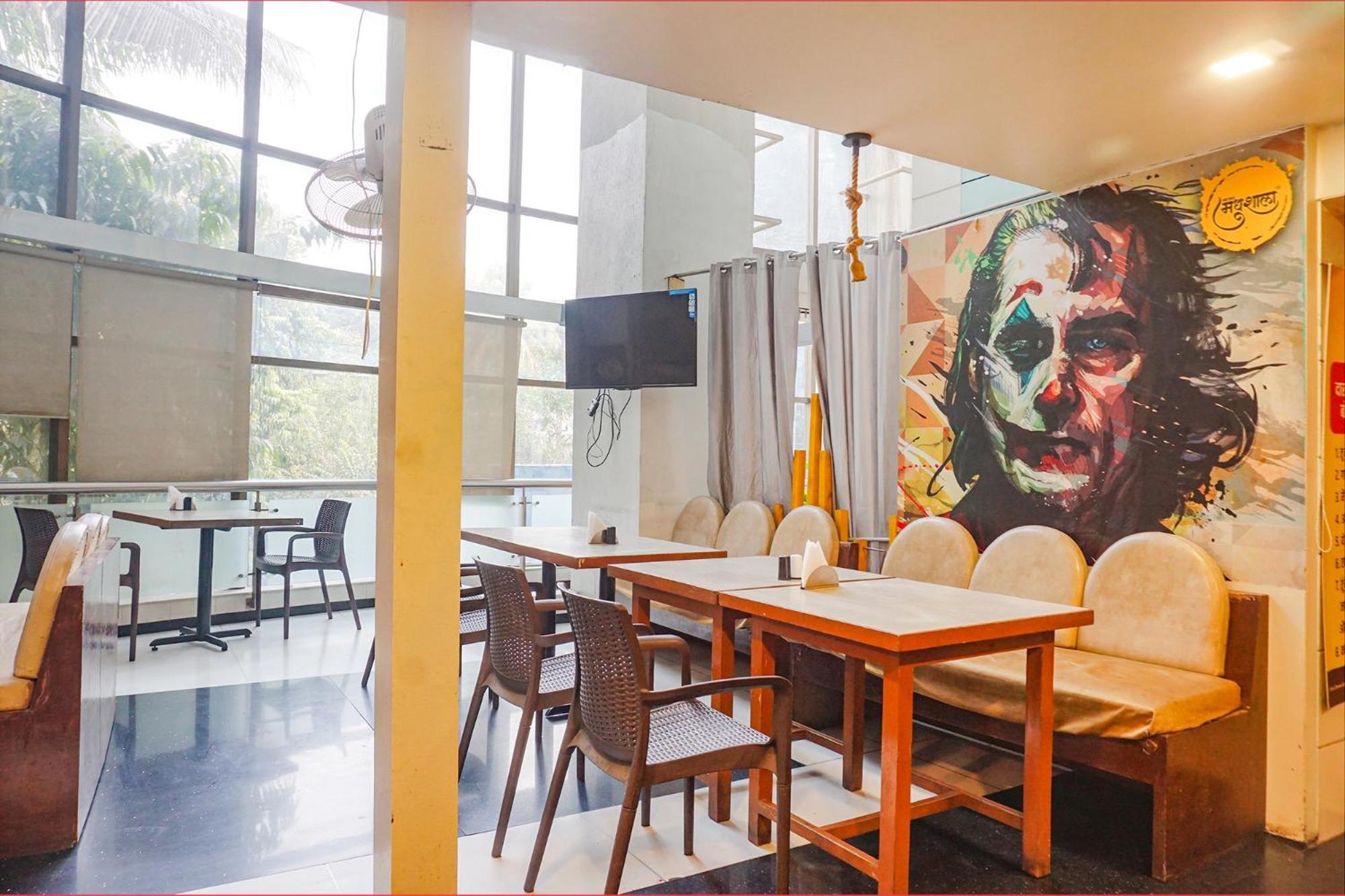 Fabhotel Prime Deccan 8 Пуна Экстерьер фото