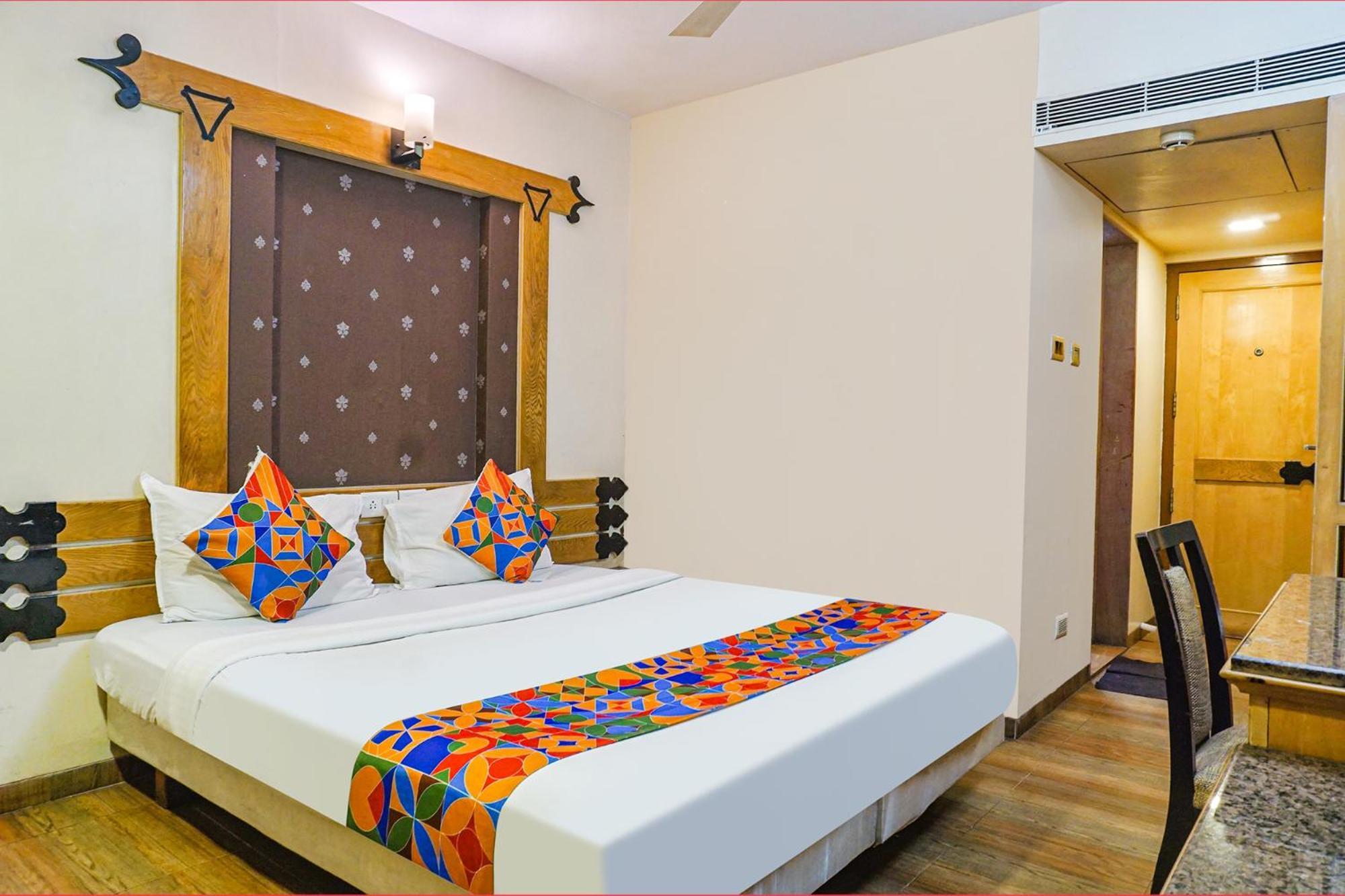 Fabhotel Prime Deccan 8 Пуна Экстерьер фото