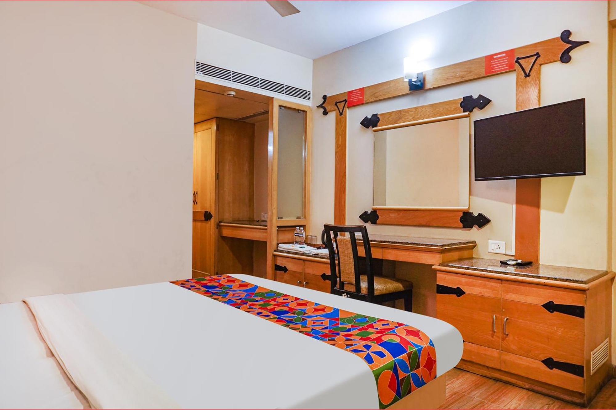 Fabhotel Prime Deccan 8 Пуна Экстерьер фото